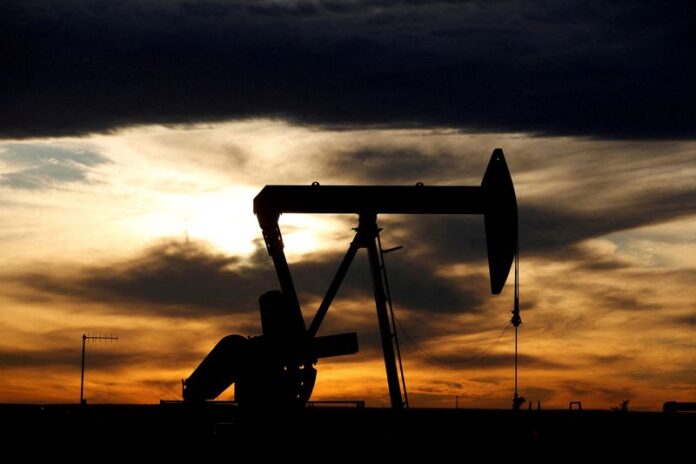 Brent Crude Falls Below $77 as Oil Prices Extend Losses